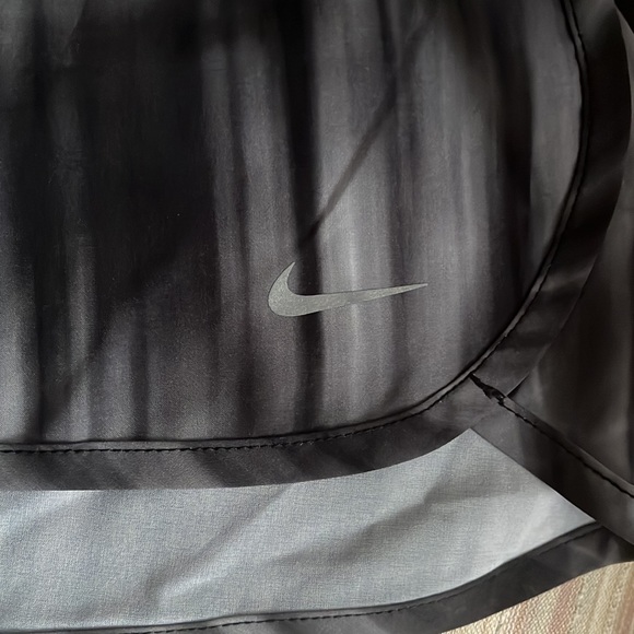 Nike Dri-Fit Small Black/Gray Running Shorts - Picture 2 of 6